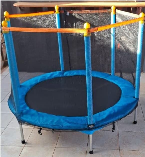 4ft trampoline with net For sale